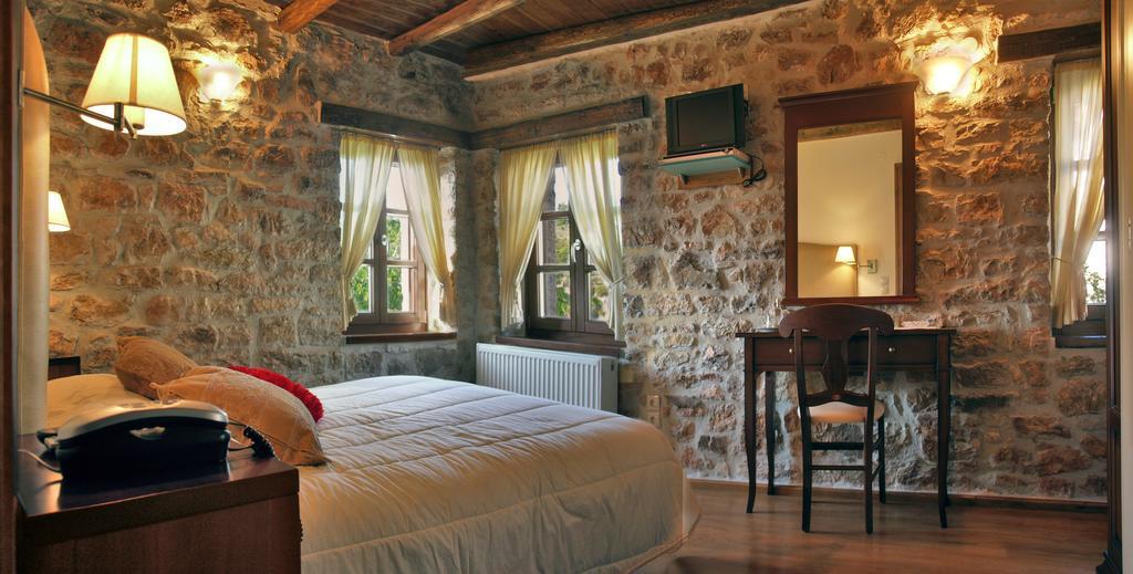 Oihalia Guesthouse Fidhakia Room photo